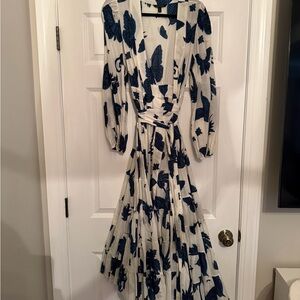 Banana Republic Blue and White Floral Long Sleeve Dress